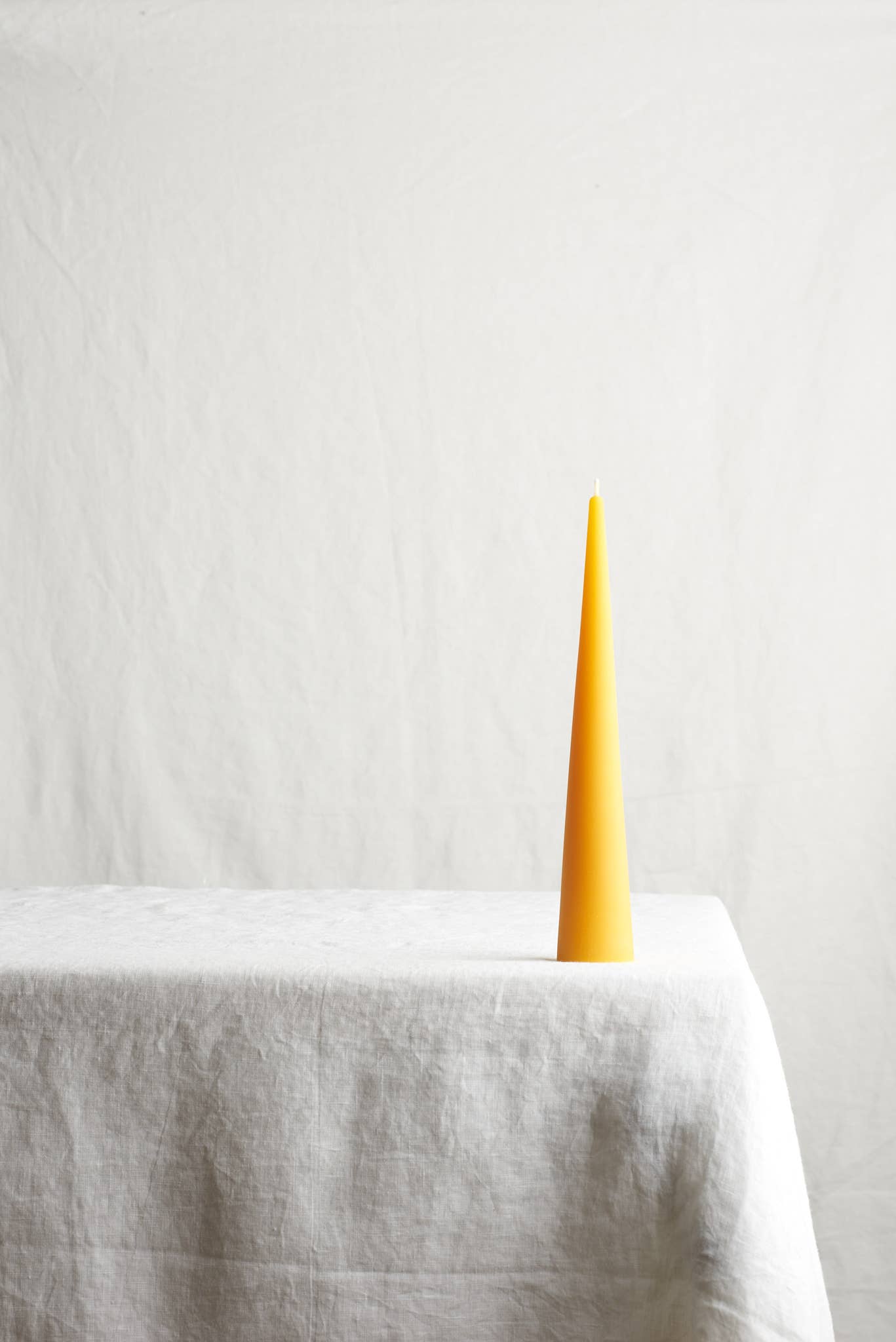 Waxing Moon – Velas de decoração por atacado – Vela Cone Waxing Moon1