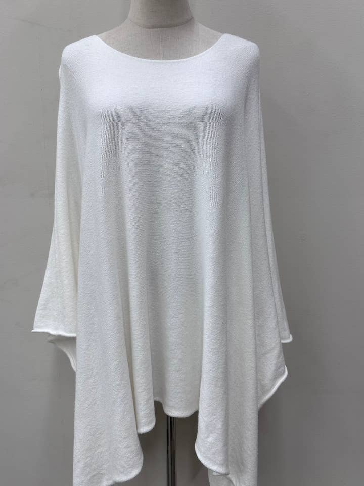 Kis 2 - Wholesale Outerwear Poncho - Women's - VISCOSE BLEND PONCHO