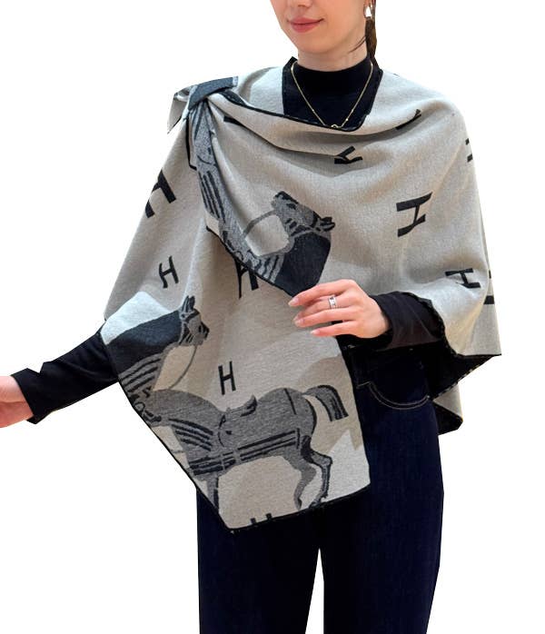 Winding River - Wholesale Wrap – Women's - Equestrian Black / White Reversible Stable – Loop Wrap