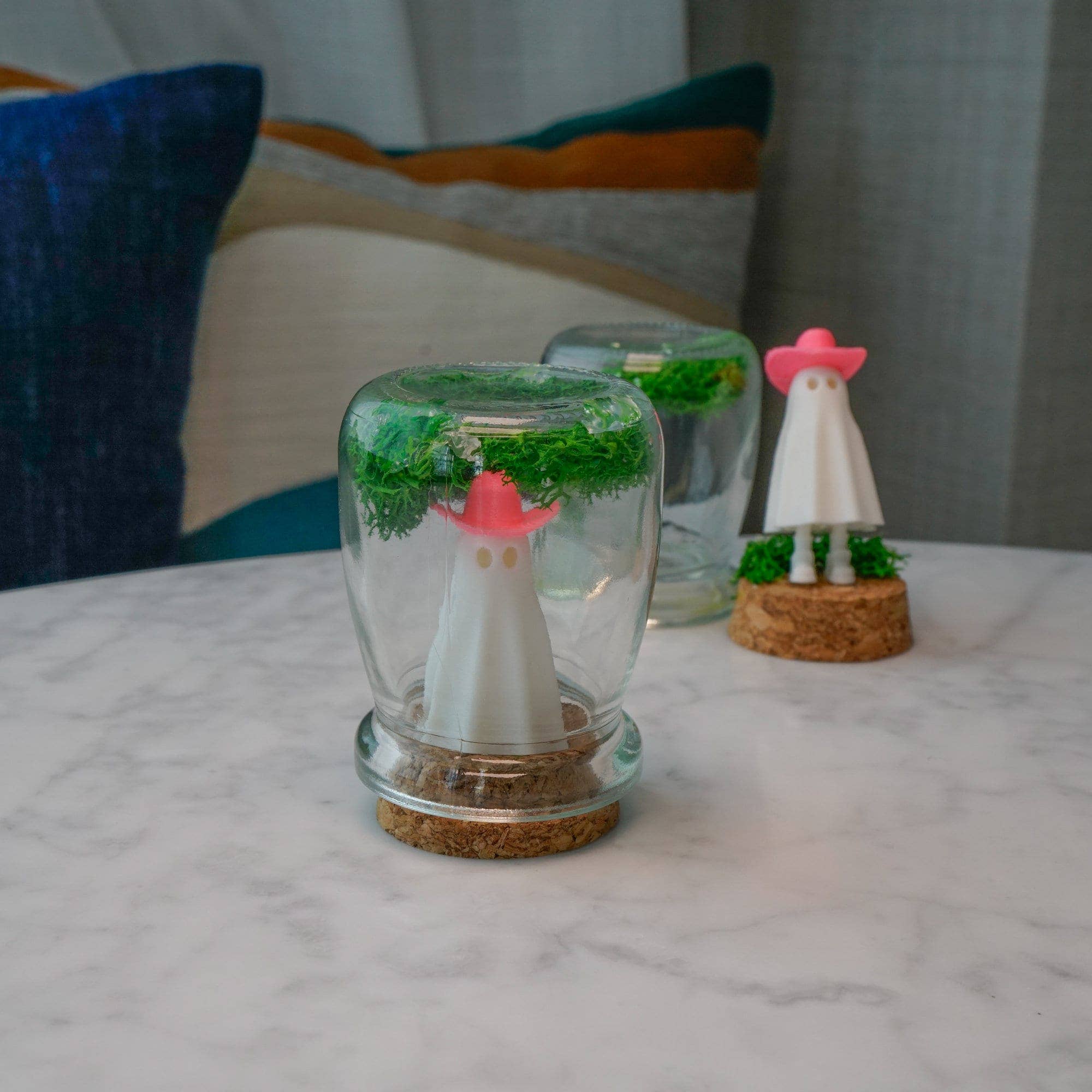 Rosebud Homegoods – wholesale Decorative tabletop object – Ghost in a Bottle with Pink Cowboy Hat3