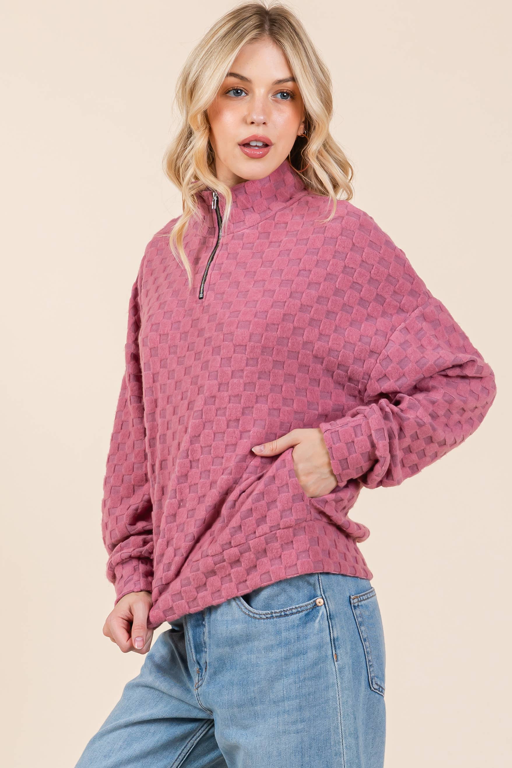 BOMBOM - Wholesale Sweatshirt - Women's - TL1997 FUZZY CHECKERED 1/4 ZIP TOP 12