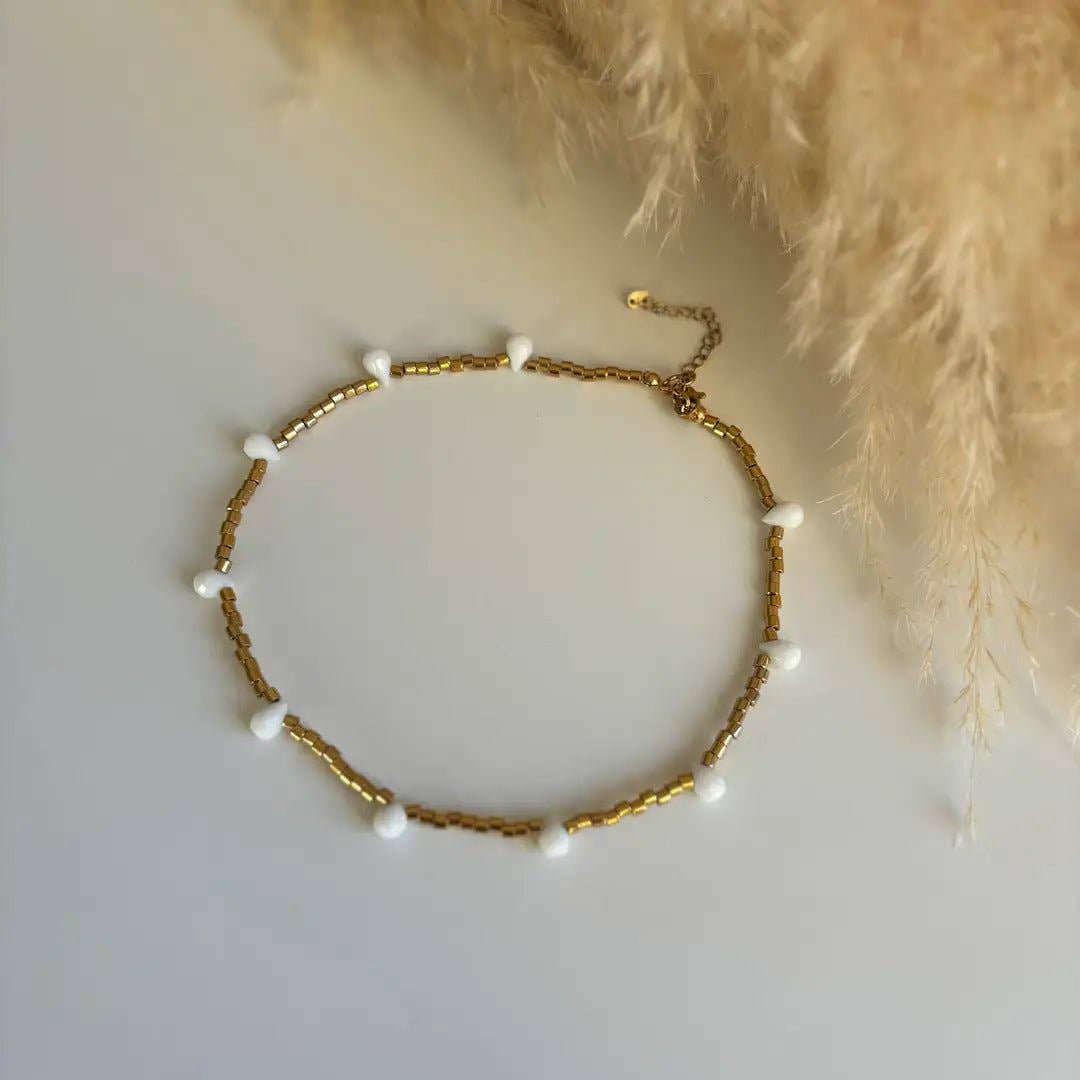 OE! - Wholesale Beaded/Pearl Necklace - TRUST – Gold necklace with crystal drops3