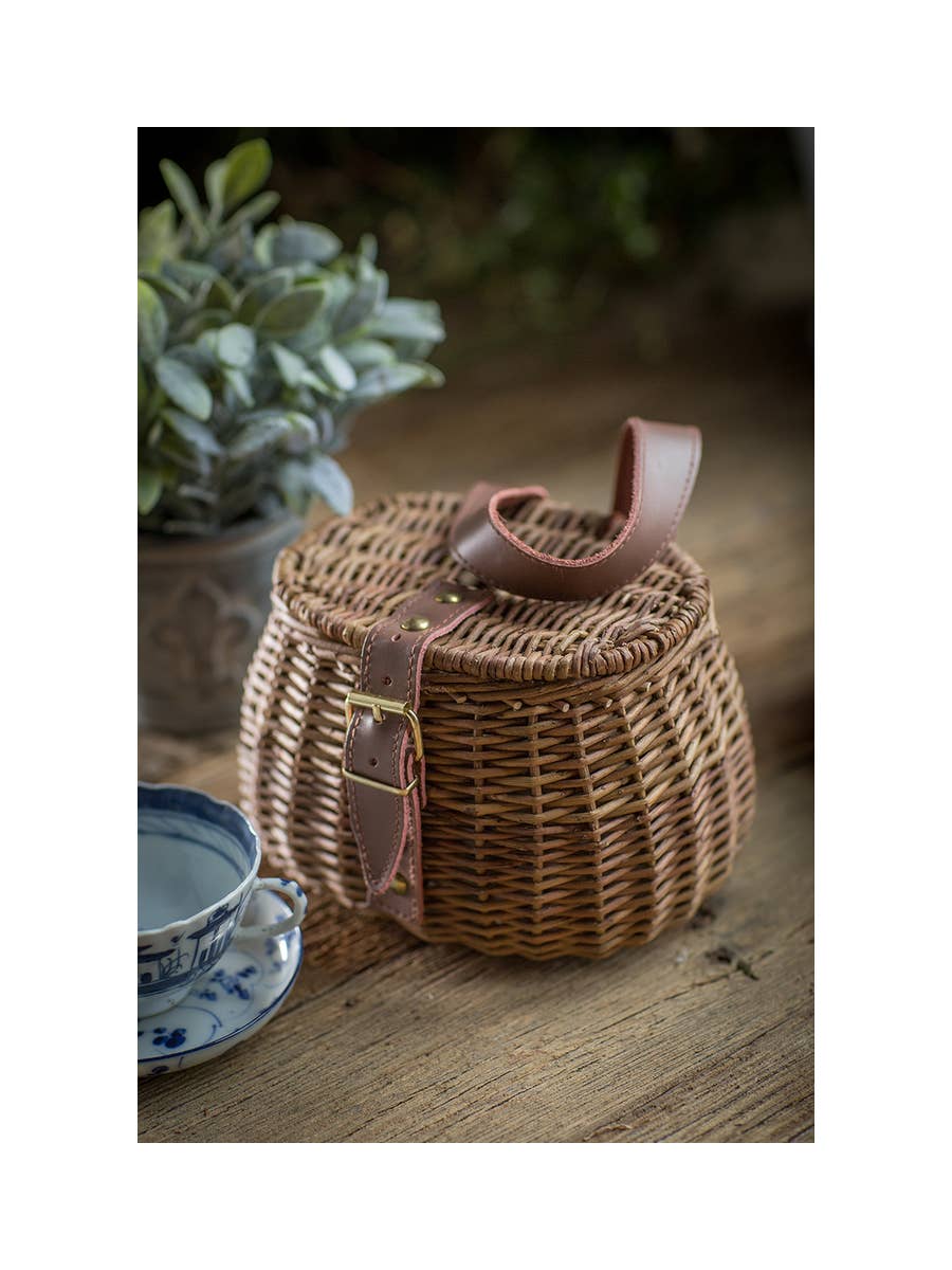 Vagabond Vintage - Wholesale Basket - Small Wicker Fishing Basket