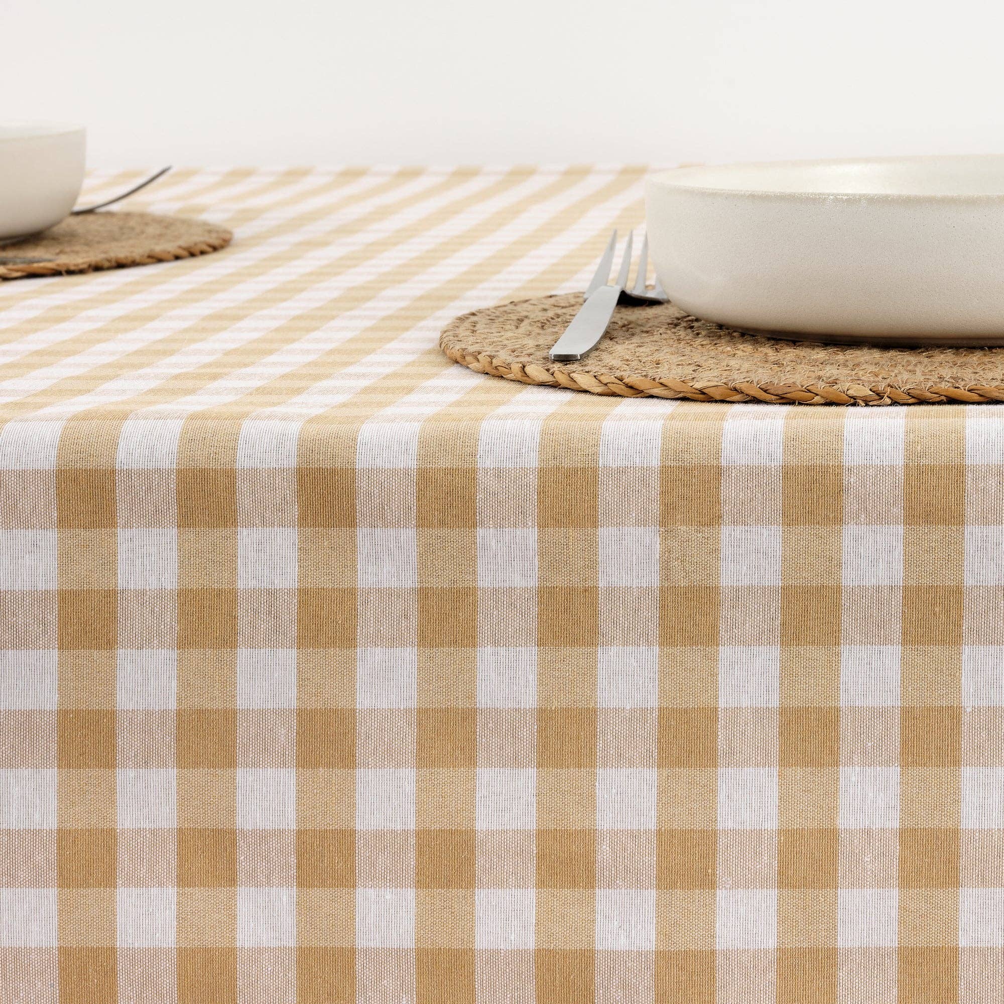 SG HOGAR - Wholesale Tablecloth - Vichy waterproof tablecloth anti-stain Beige fabric touch6