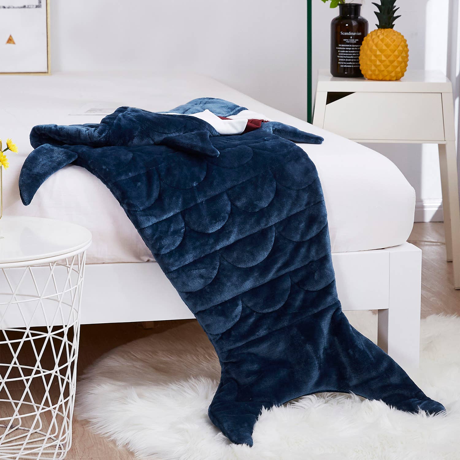 Sutton Home Fashions LLC - Wholesale Bedding Blanket - Kids & Baby - Dream Theory Shark Weighted Throw Blanket 5 lb1