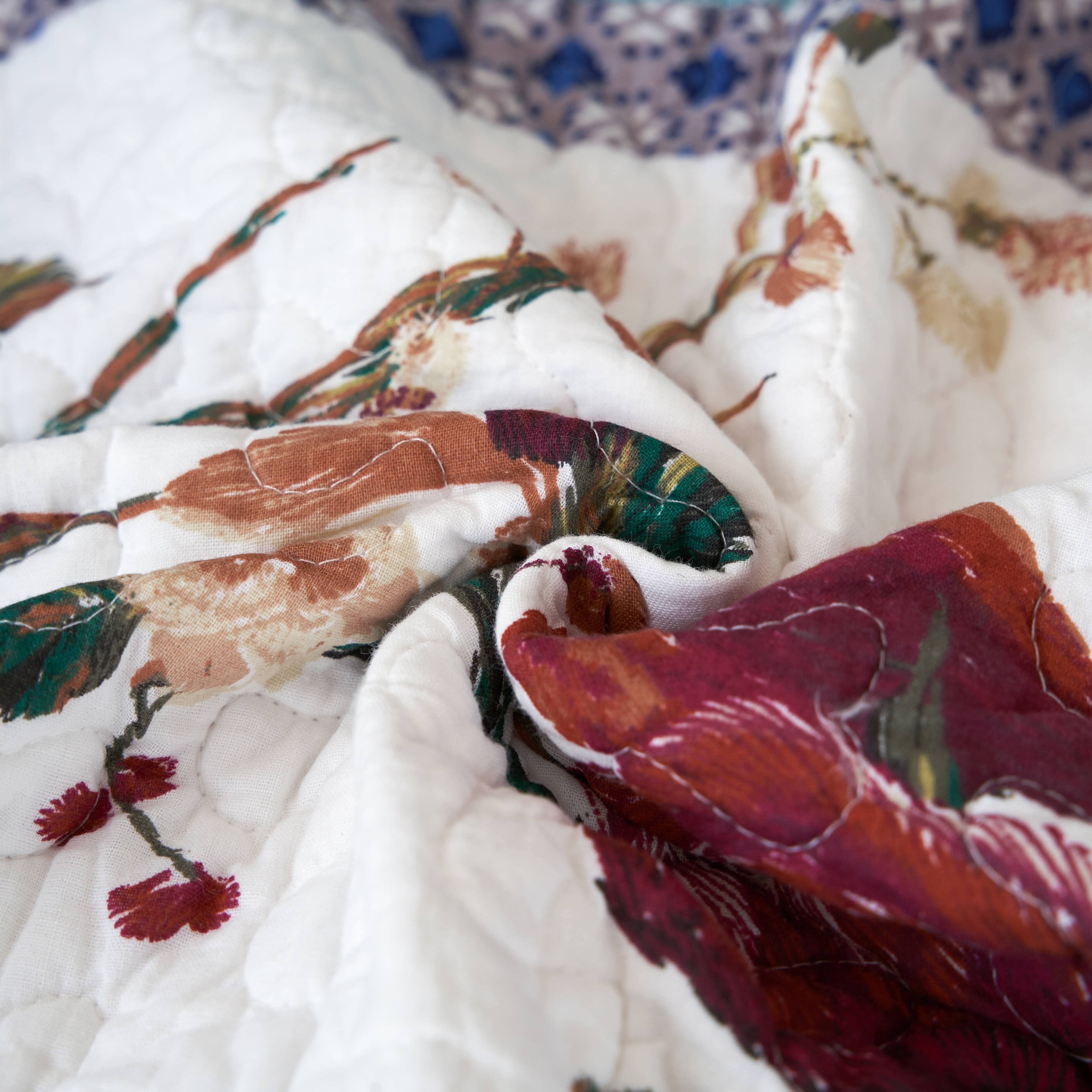 Tache Home Fashion - Wholesale Throw Blanket - Tache Cotton Patchwork Old World Garden Pastel Blue Yellow Red Hummingbirds Quilted Throw Blanket (JHW-936)9