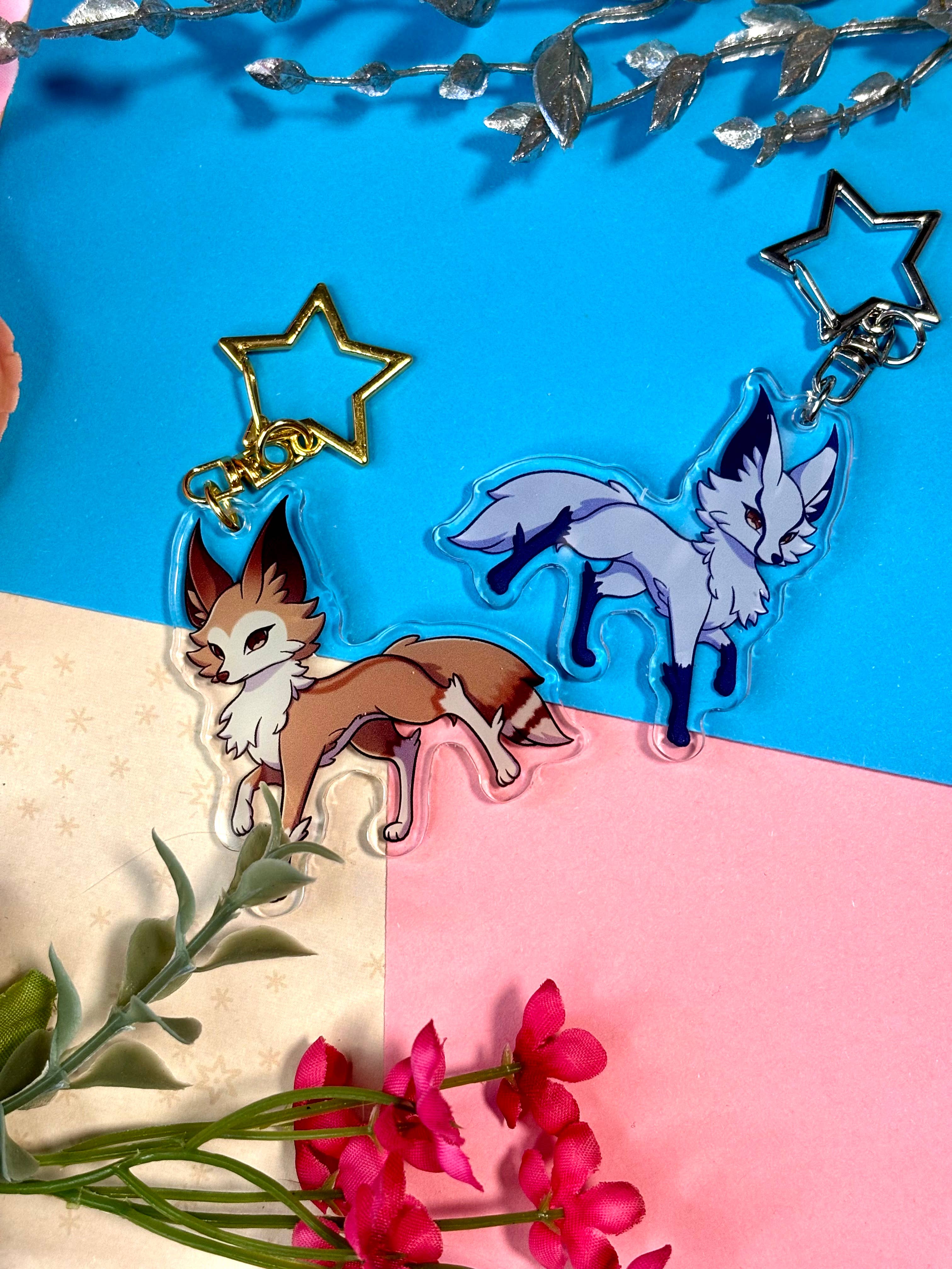 Winterra LLC – wholesale Nyckelringar - Dam – Sommar- och vinterräv akrylnyckelring berlocker 2,5 ”10