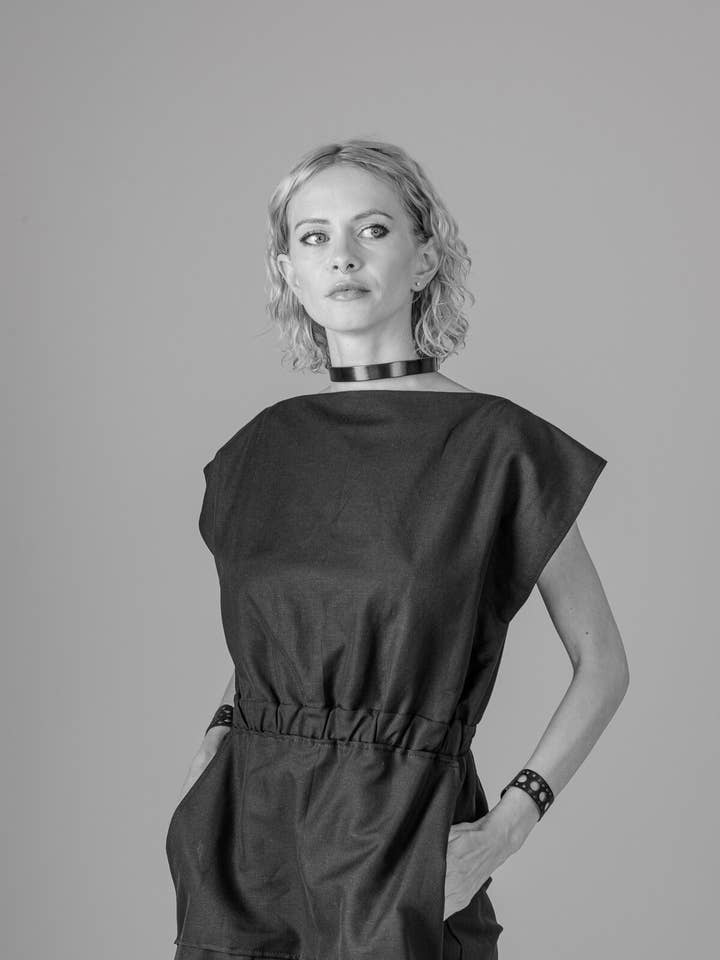 Robe Victory pour la vente par HE