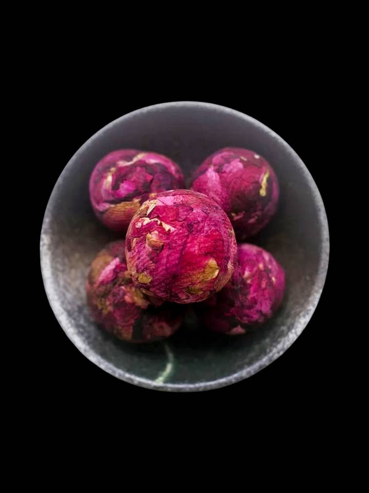 BLOOMING ROSE BUD BLACK TEA for wholesale by My Mansion