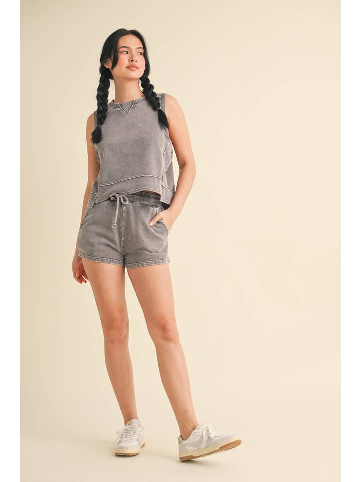 KIMBERLY C - Wholesale Korte broeken - Dames - Mineral Wash Shorts15