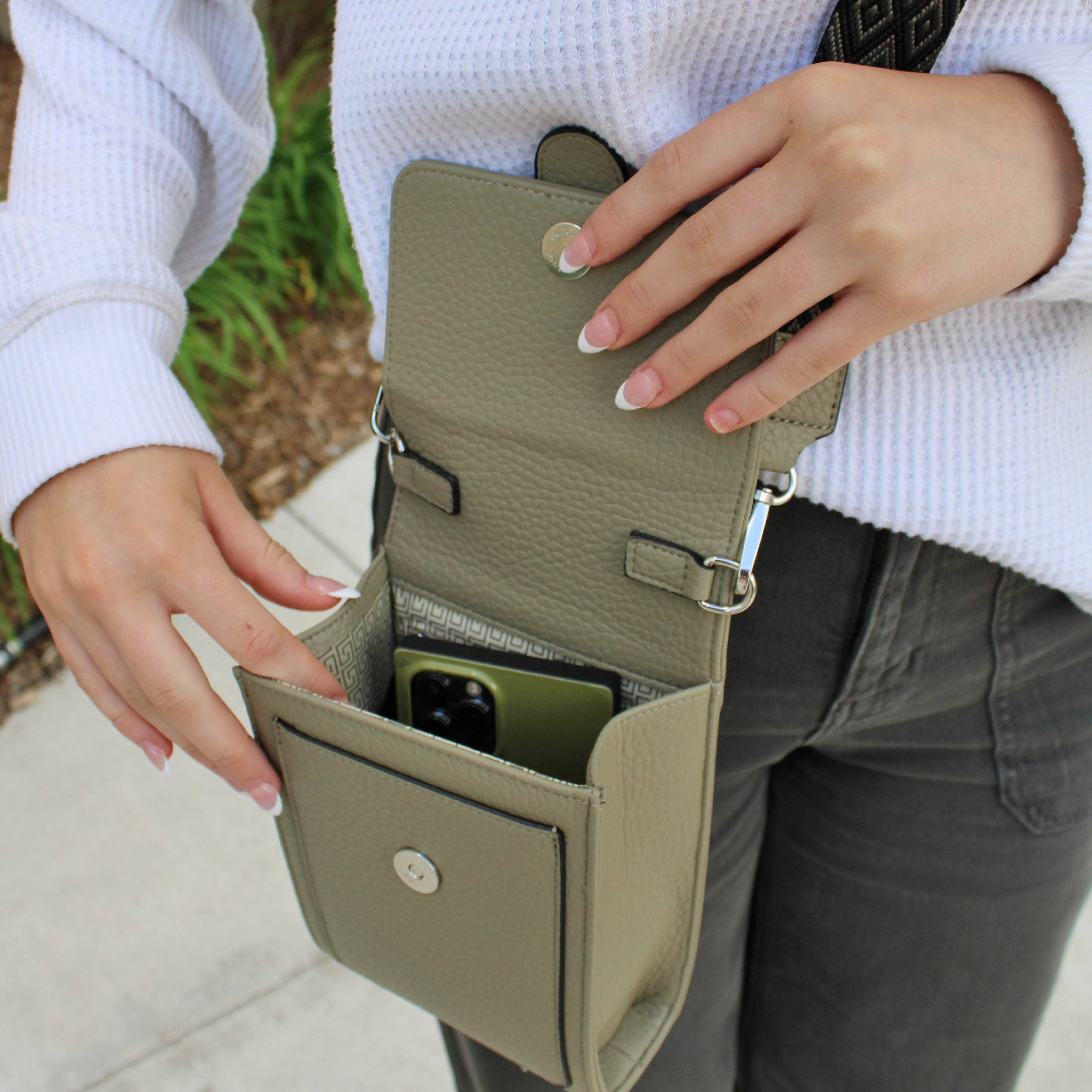 K. Carroll Accessories - Wholesale Crossbody Bag - Women's -  Reba Crossbody2