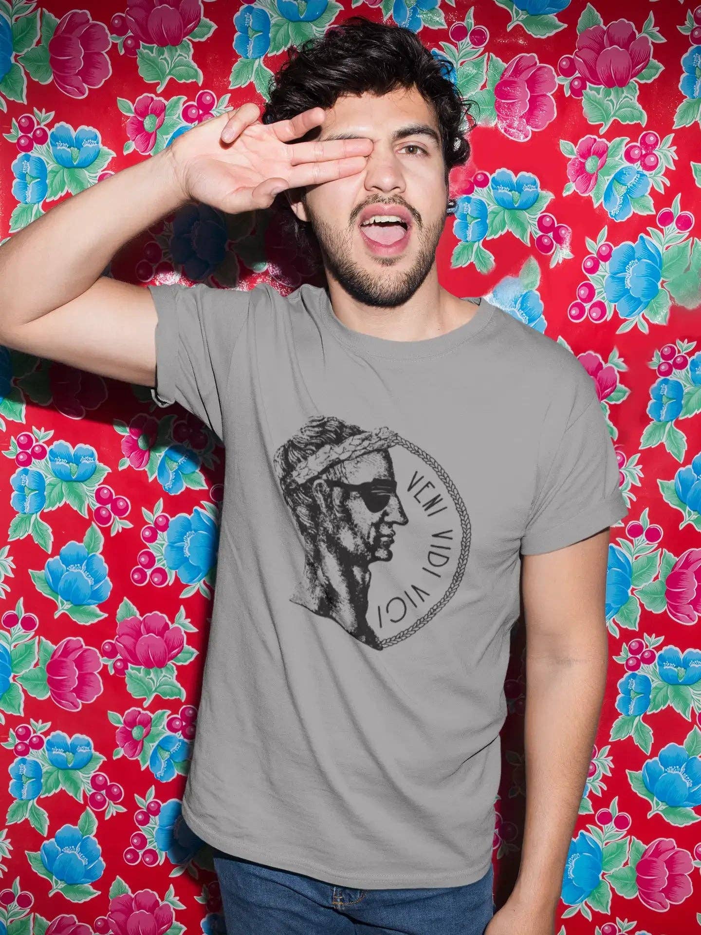 ULTRABASIC - Graphic Men's Veni Vidi Vici T-Shirt Printed Letters Vintage White for wholesale on Faire3