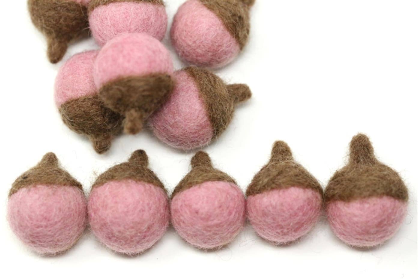 The Felt Pod – wholesale Dekorativt bordsobjekt – Filt ekollon höstdekoration10