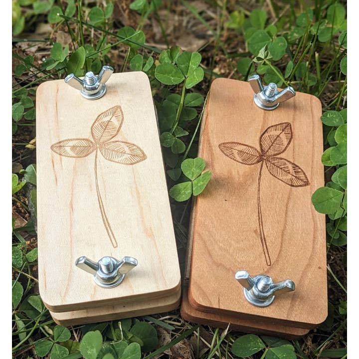 Macon Makes - Wholesale DIY Craft Kit - Pocket Sized Flower Press With Clover Design4