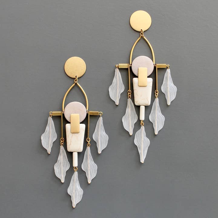 David Aubrey Jewelry - Wholesale Dangle Earrings - ISLE60 White and gray shoulder duster post earrings