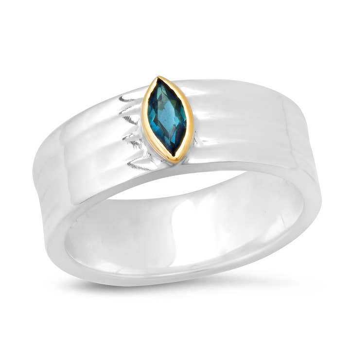 ”Flytande metall” sterling silver brett hamrat band med knivkant ädelsten: kricka turmalin för wholesale av Elliot Young Fine Jewelry