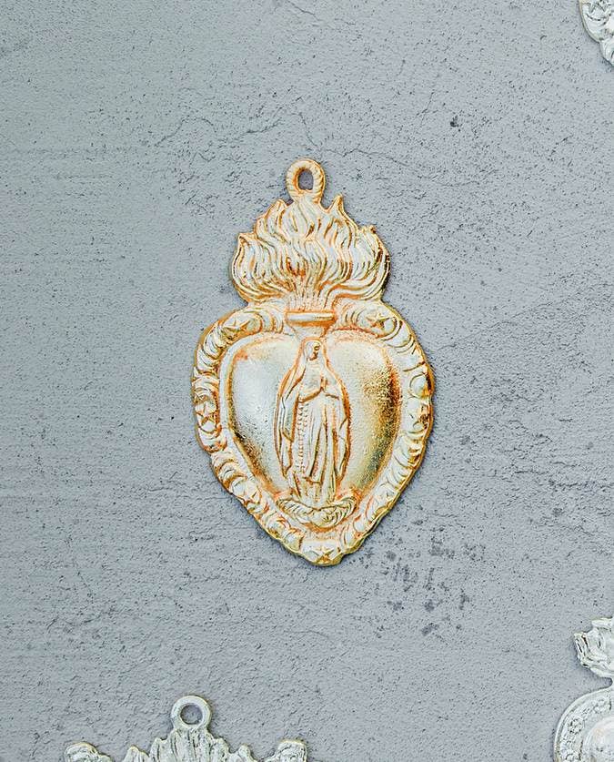 Tienda Esquipulas distribution - Wholesale Ornament - Milagro heart of Mary or0