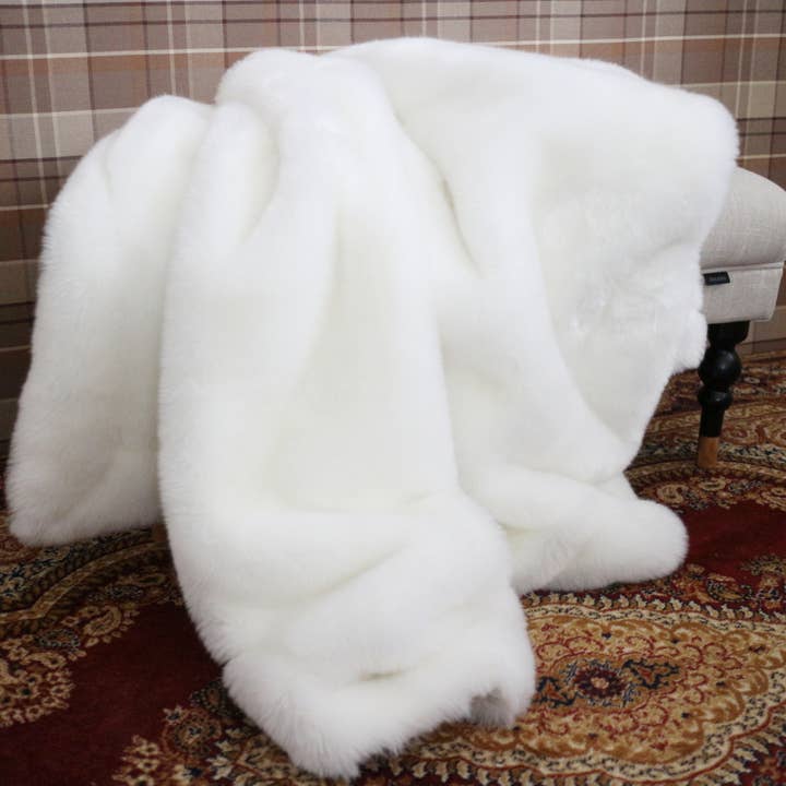 Hemsidan-Design - Wholesale Decoratiedeken - Plaid imitatiebont de Luxe Winter Hare Vit 130 x 180 cm