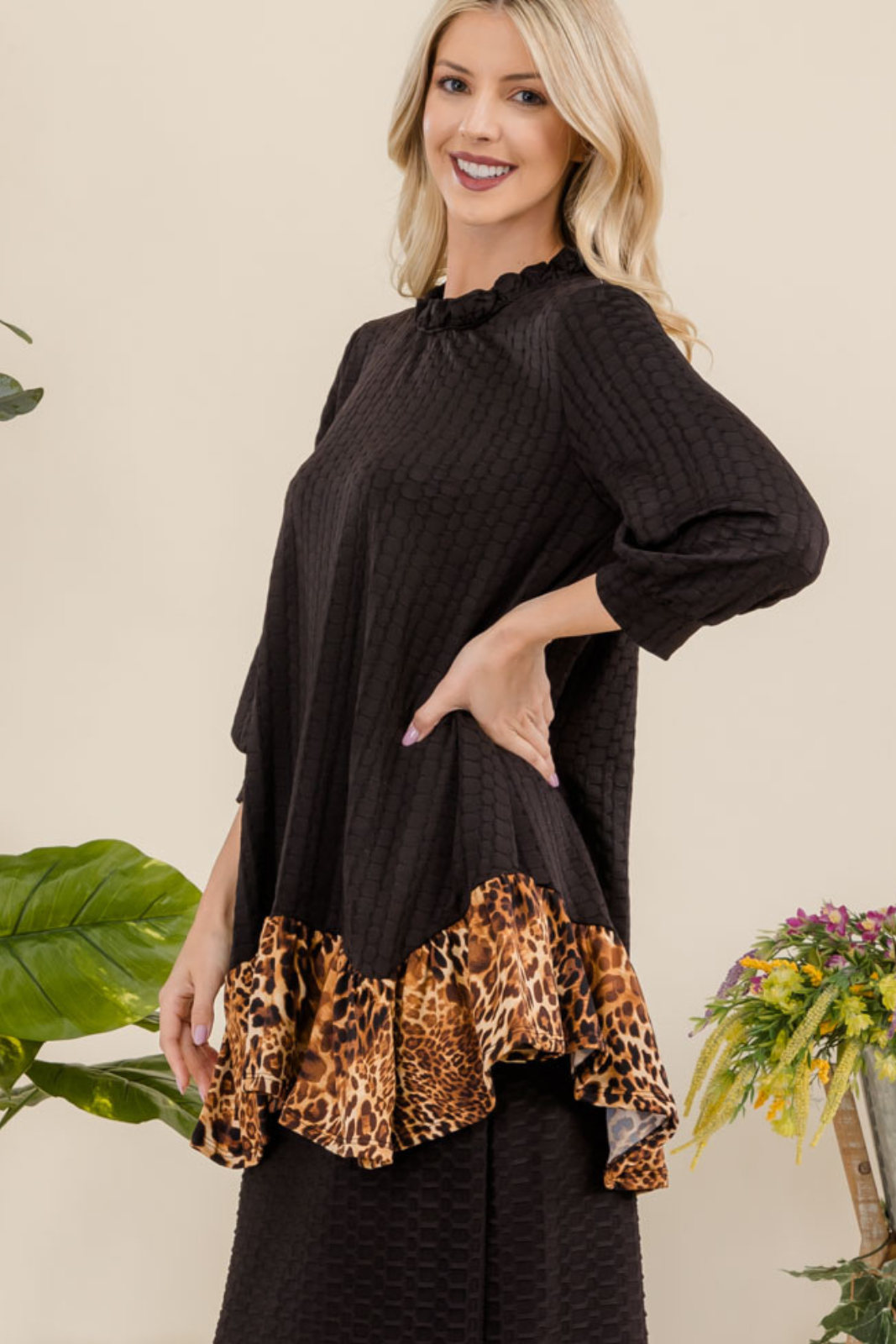 Celeste Clothing - Wholesale Tunic - Women's - HONEYCOMB TUNIC WITH ANIMAL PRINT HEMLINE -MT43916
2