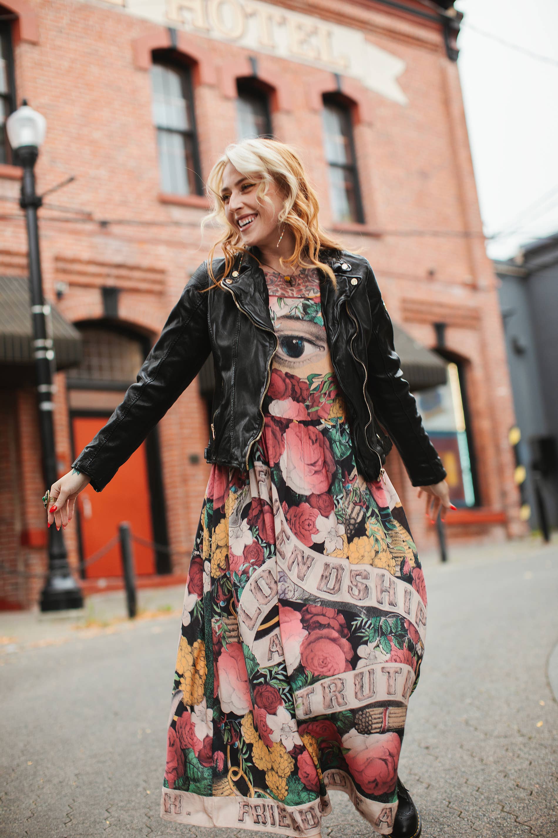 Market of Stars (USA) - Wholesale Dress - Women's - Friendship Love & Truth Bohéme Long Maxi Slip Dress1