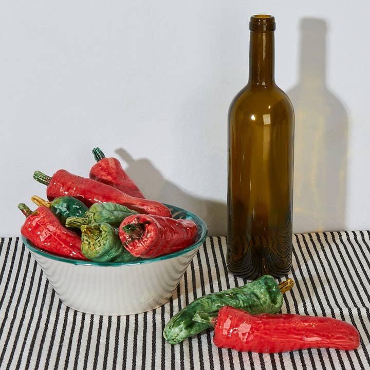Eturel Madrid - Wholesale Decorative Tabletop Object - Glazed ceramic replica frying pepper1