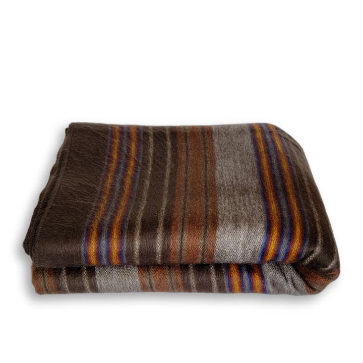 LATITUDE ZERO GOODS - Wholesale Throw blanket - Bolivar - Queen size Alpaca Wool Throw Blanket3