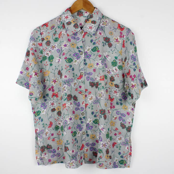 Sun's Out! - Wholesale Button Down Shirt - Women's - Vintage Short-Sleeve Button Up Blouse - Original Length34