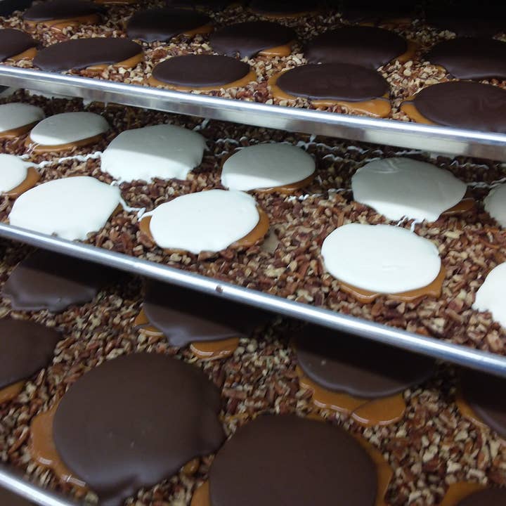 🐾Bear Paw✨ with Milk, Dark, and White Chocolate. Box of 6 for wholesale by Bear Creek Candy Kitchen