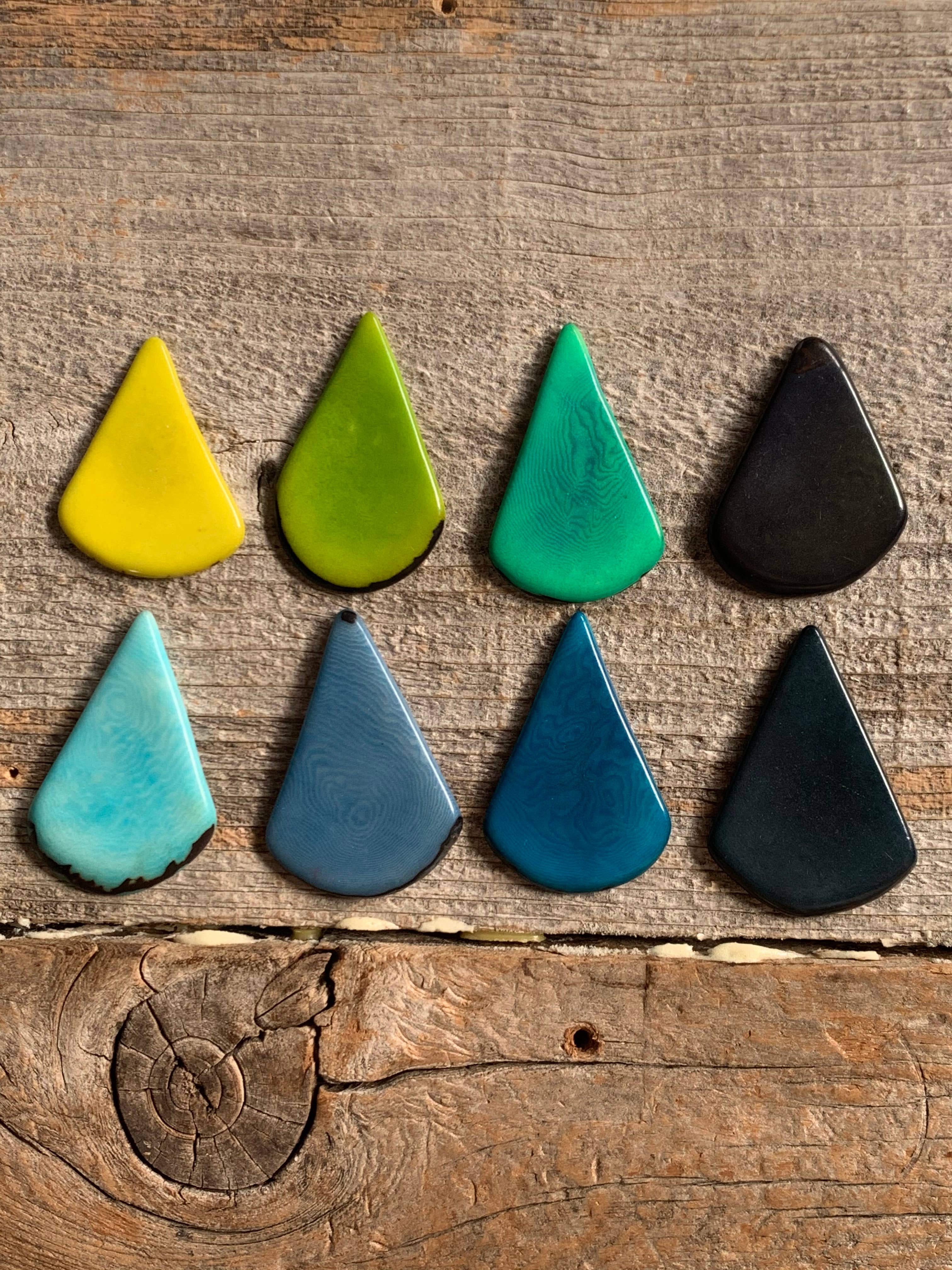 Veronica Riley Martens - Wholesale Pendant/Charm Necklace - Teardrop-Shaped Asymmetrical Tagua Necklace w/Metal Fringe1