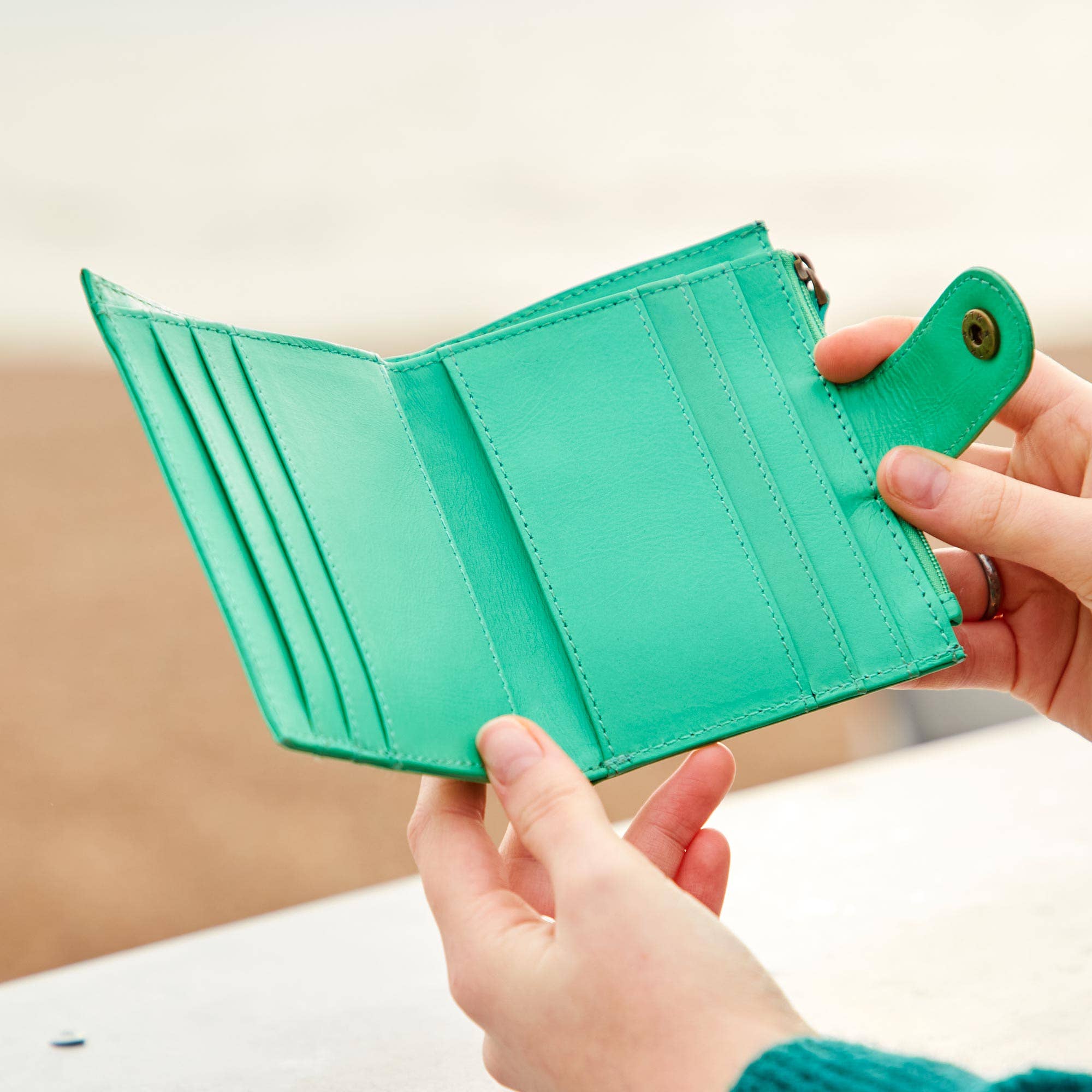 The Paper High Gift Company Limited - Venta al por mayor Cartera - Mujer - Bolso de mano pequeño Iman de piel reciclada3