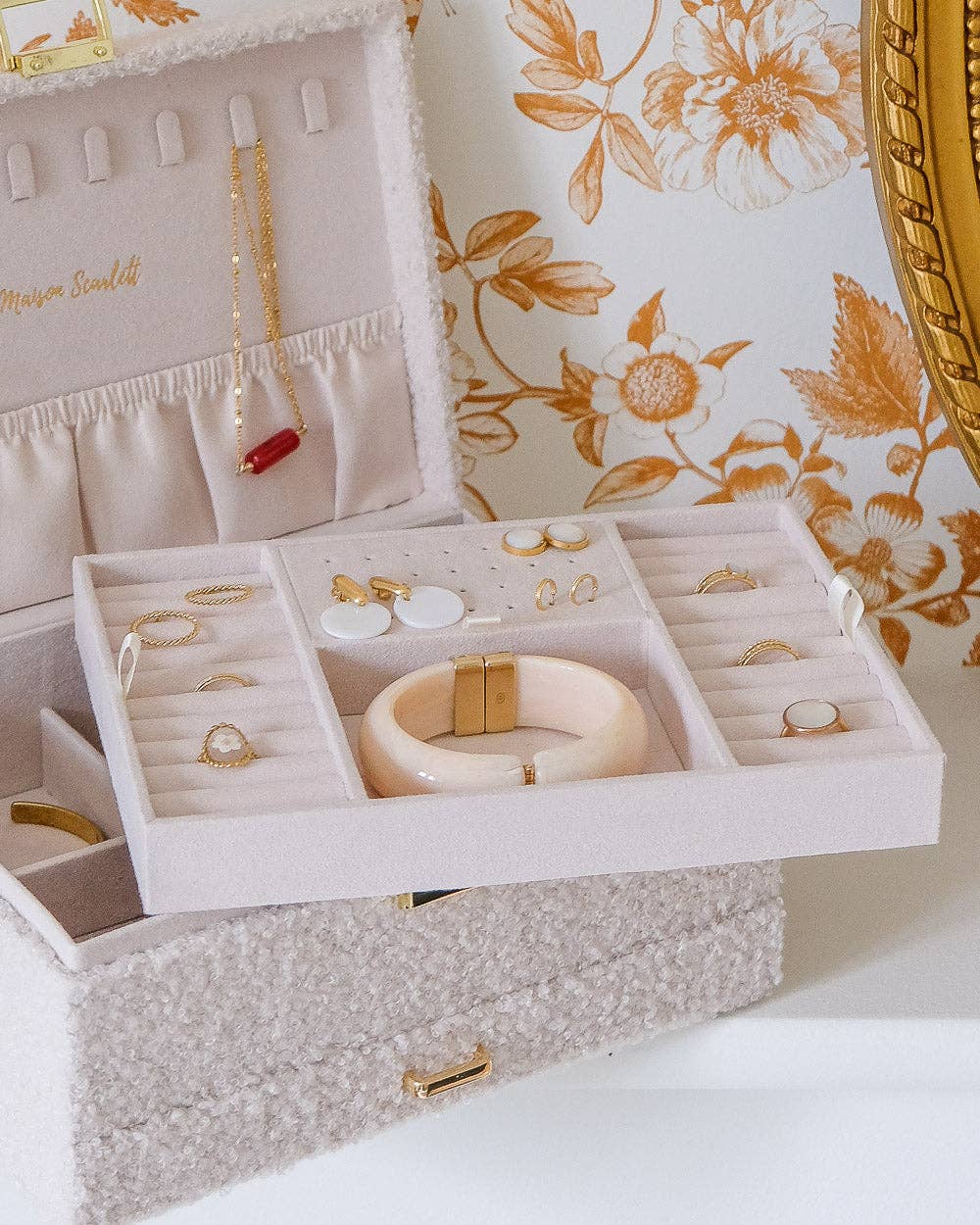 Maison Scarlett - Wholesale Jewelry Box/Organizer - Denise teddy jewelry box6