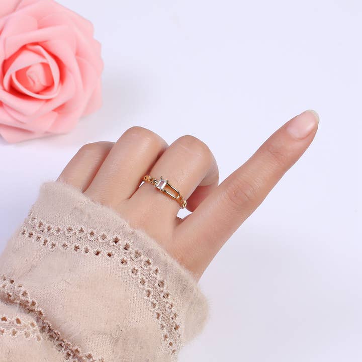 Argent Bague à boucle remplie d'or 24 carats en or et argent, chaîne à maillons torsadés minimaliste avec zircone cubique en cristal CZ, S-341 en vente sur Faire