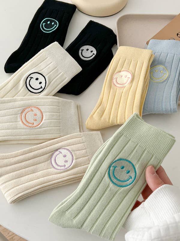 Rumia - 8pairs Smile Face Socks for wholesale by Funkyrel® Atzbranding Limited