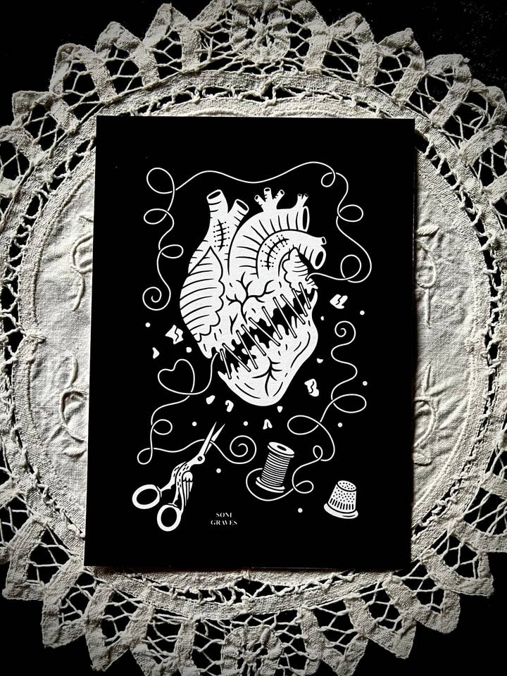 Stampa Cuore Guaritore, 5x7", Arte Oscura Gotica Spettrale per la vendita all'ingrosso da parte di Soni Graves