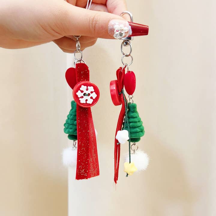 MKS America - Wholesale Keychain - Women's - Christmas Tree Snowflake Tassel Keychain3