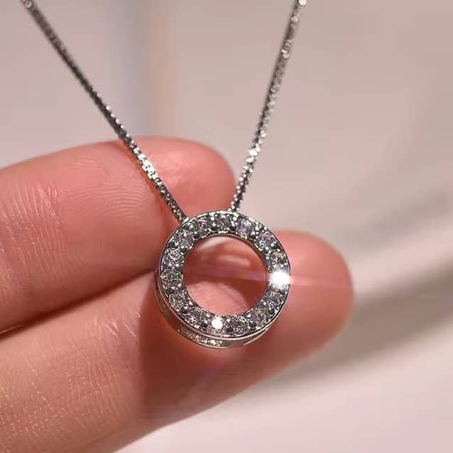 Kreisförmige Halskette mit Zirkonia für den Großhandel von Lilac and Rose