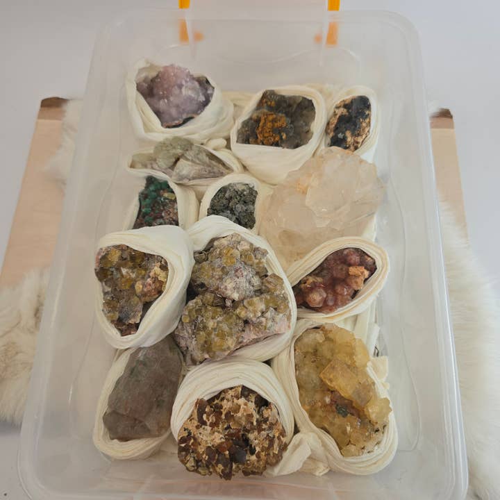 13pc Mixed Mineral Specimens ~ Moroccan Crystals ~ Fluorite for wholesale by Aquamarine Daydream Wholesale