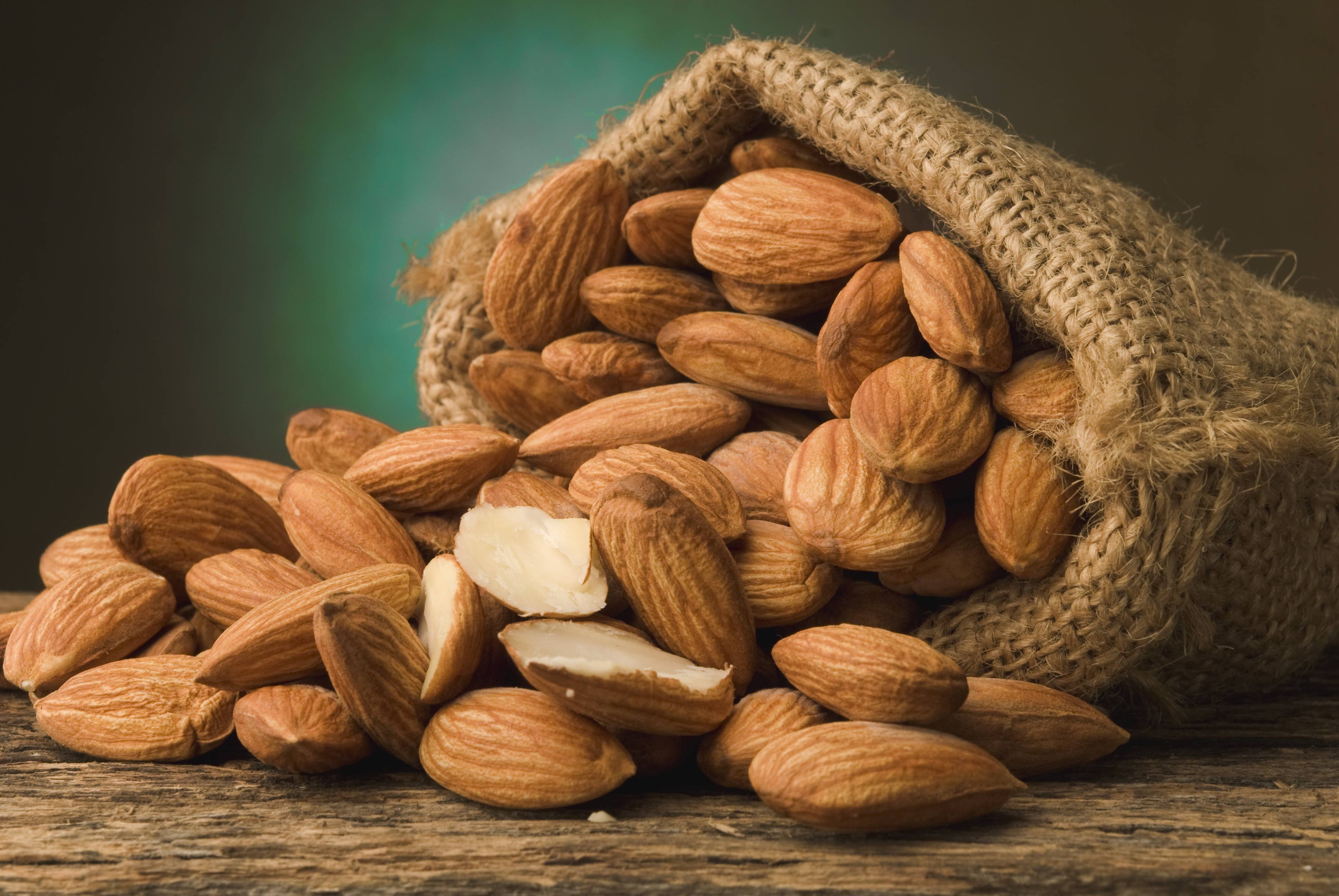 Maison Bruyere - Wholesale Cookie - Almond Crisps2