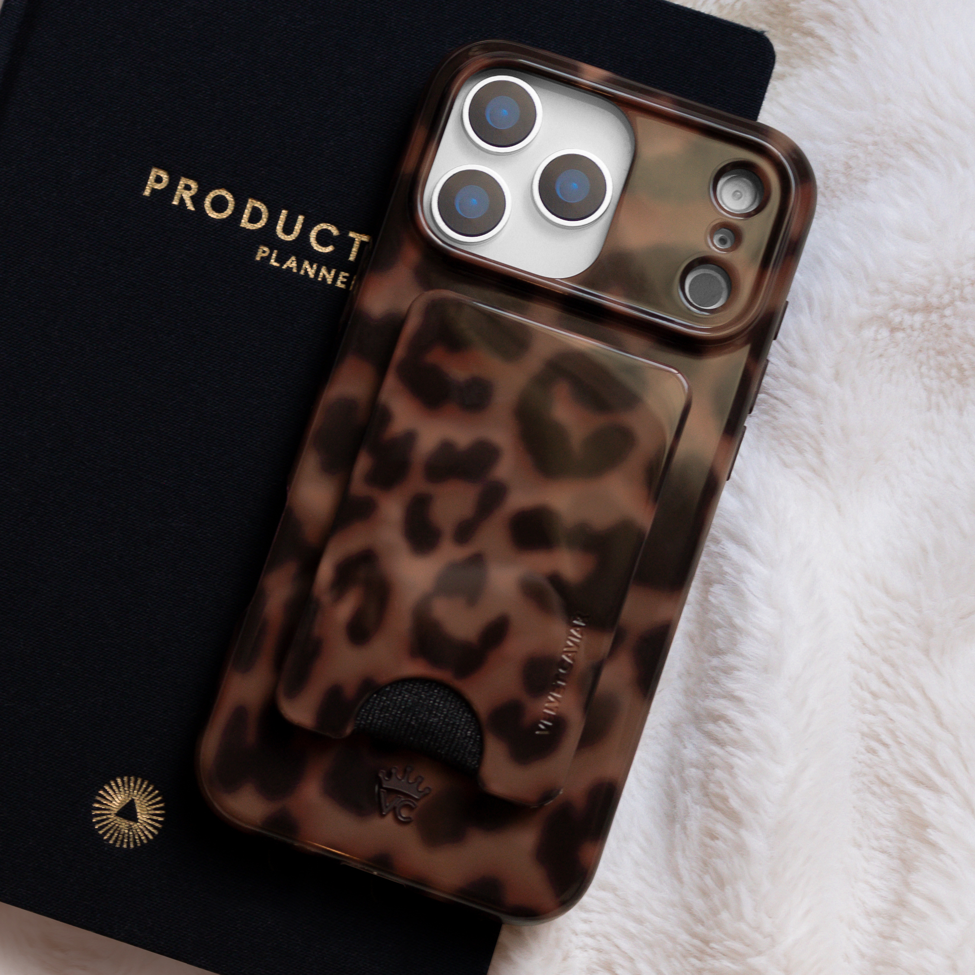 VELVET CAVIAR - Wholesale Phone Wallet - Women's - Magnetic Phone Wallet- It Girl Leopard1