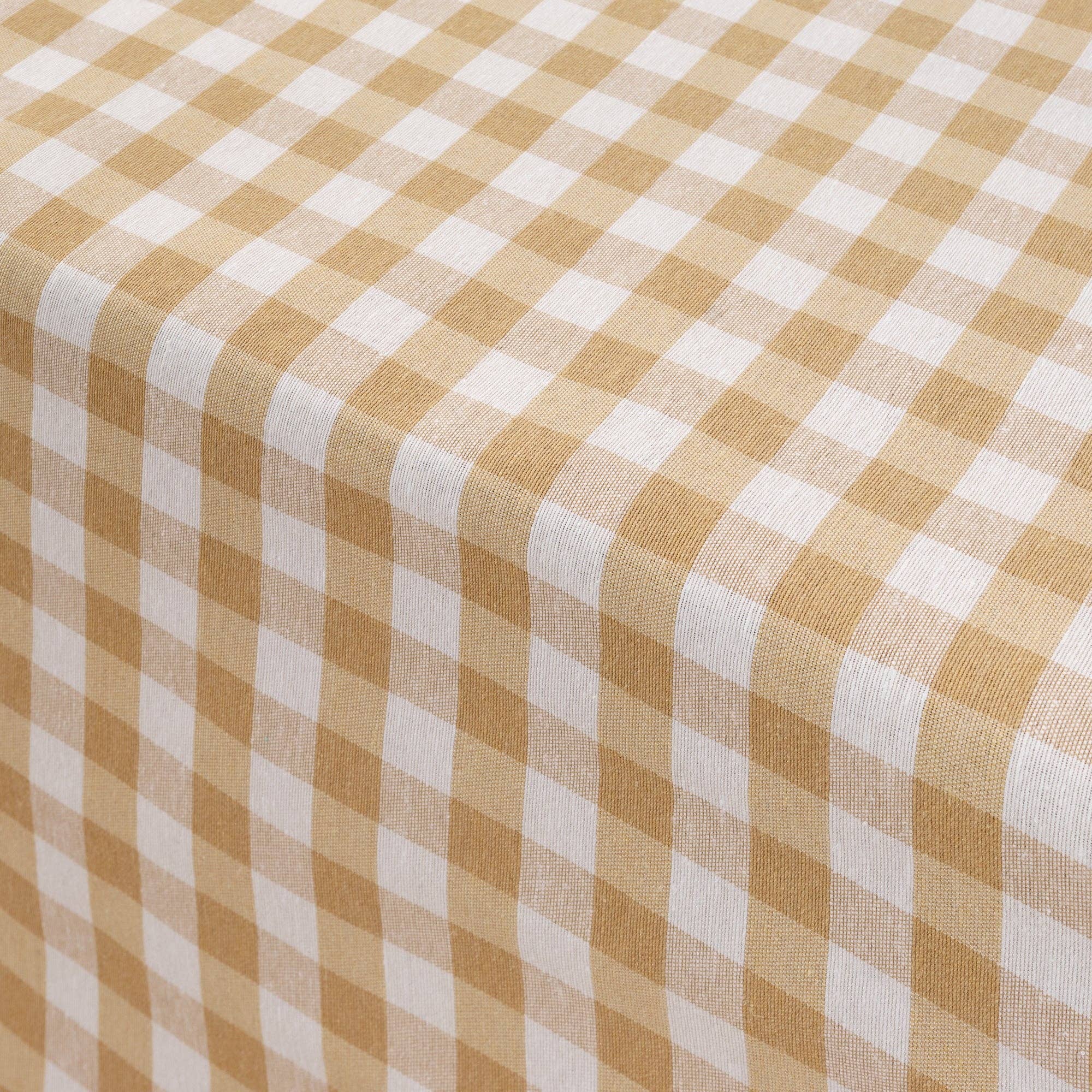 SG HOGAR - Wholesale Tablecloth - Vichy waterproof tablecloth anti-stain Beige fabric touch2