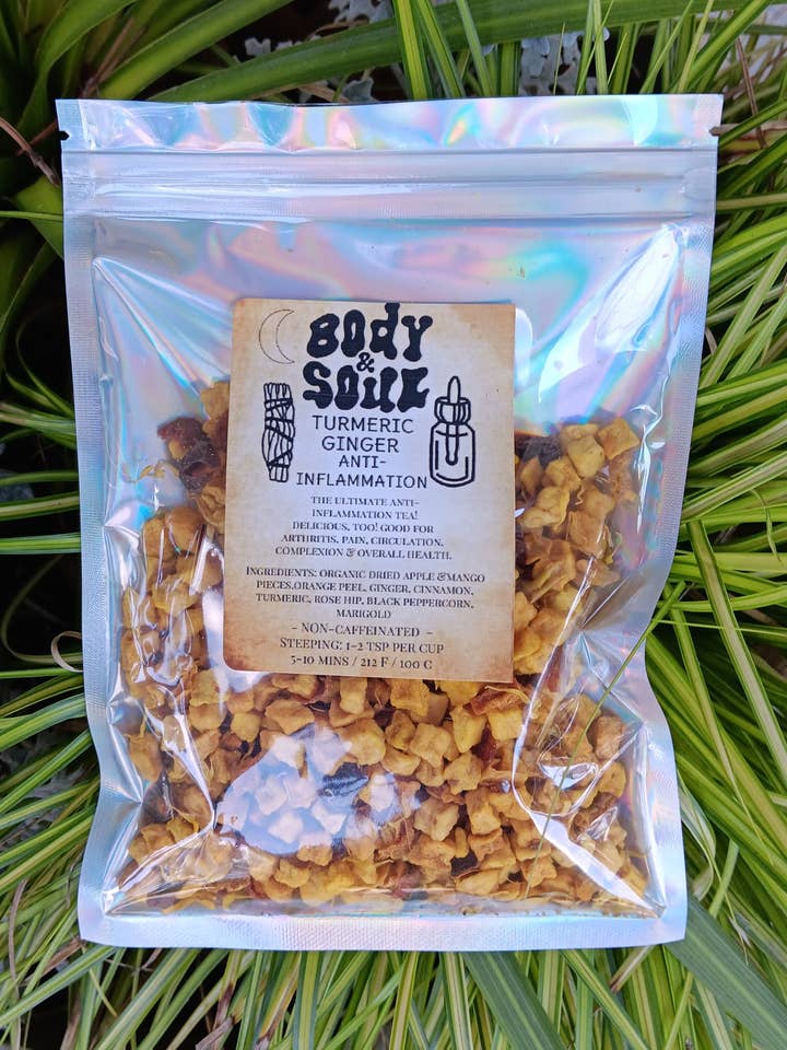 Thé anti-inflammatoire au curcuma et gingembre pour la vente par Body&Soul