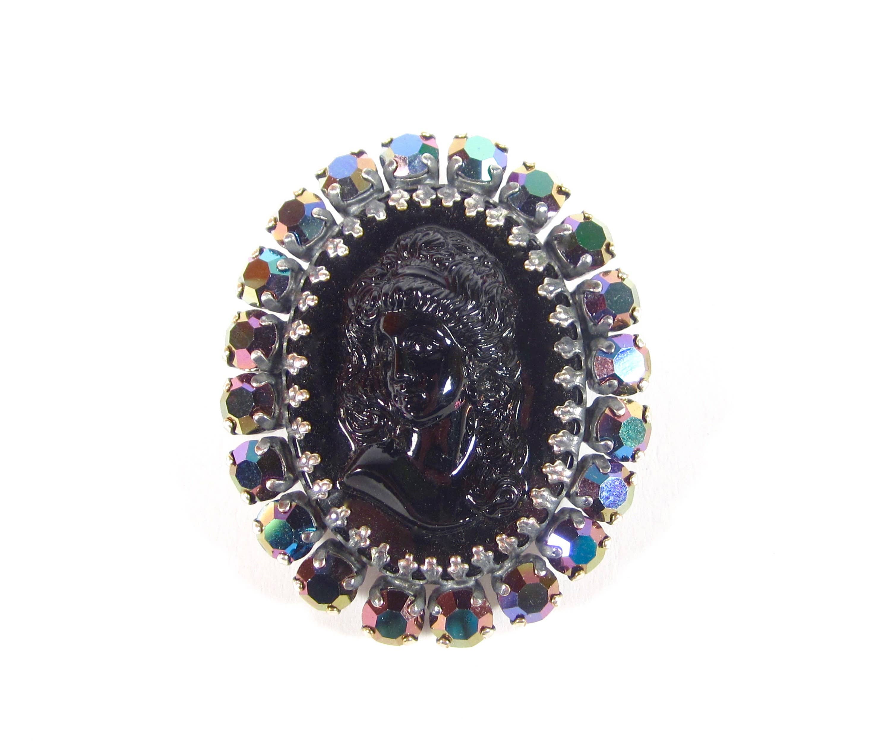 SoHo Schmuckmanufaktur - Wholesale Brooch - Large Cameo Brooch With Bohemian Glass Stone