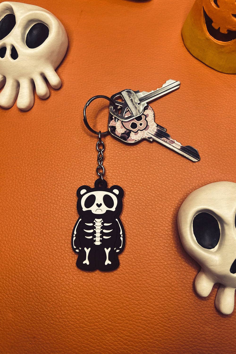 vampirefreaks - Wholesale Keychain - Unisex - Grumpy Bones Bear Keychain3