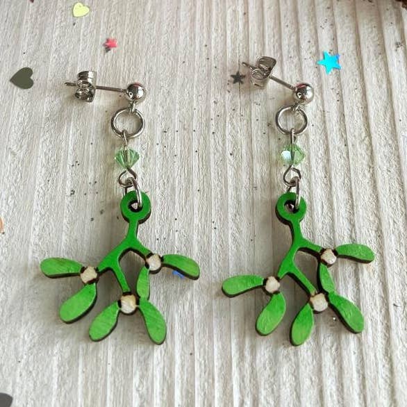 Pendientes de muérdago de madera para venta al por mayor de Daffodil