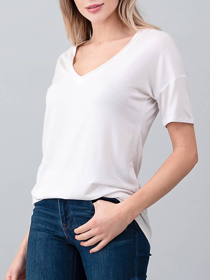 Kurzärmliges T-Shirt aus Modaljersey mit V-Ausschnitt, 2554 für den Großhandel von Heimious