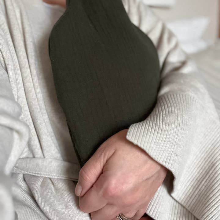 Orla & Fern – wholesale Hot/cold compress – Quilted Hot water bottle - Green double gauze - lined1