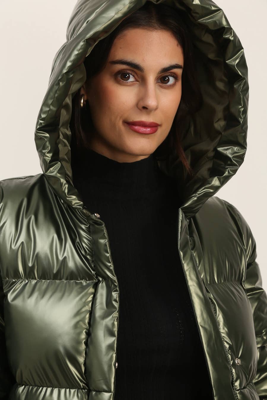 Attrait Paris - Wholesale Puffer Jacket - Women's - Extra long puffer jacket with metallic hood22