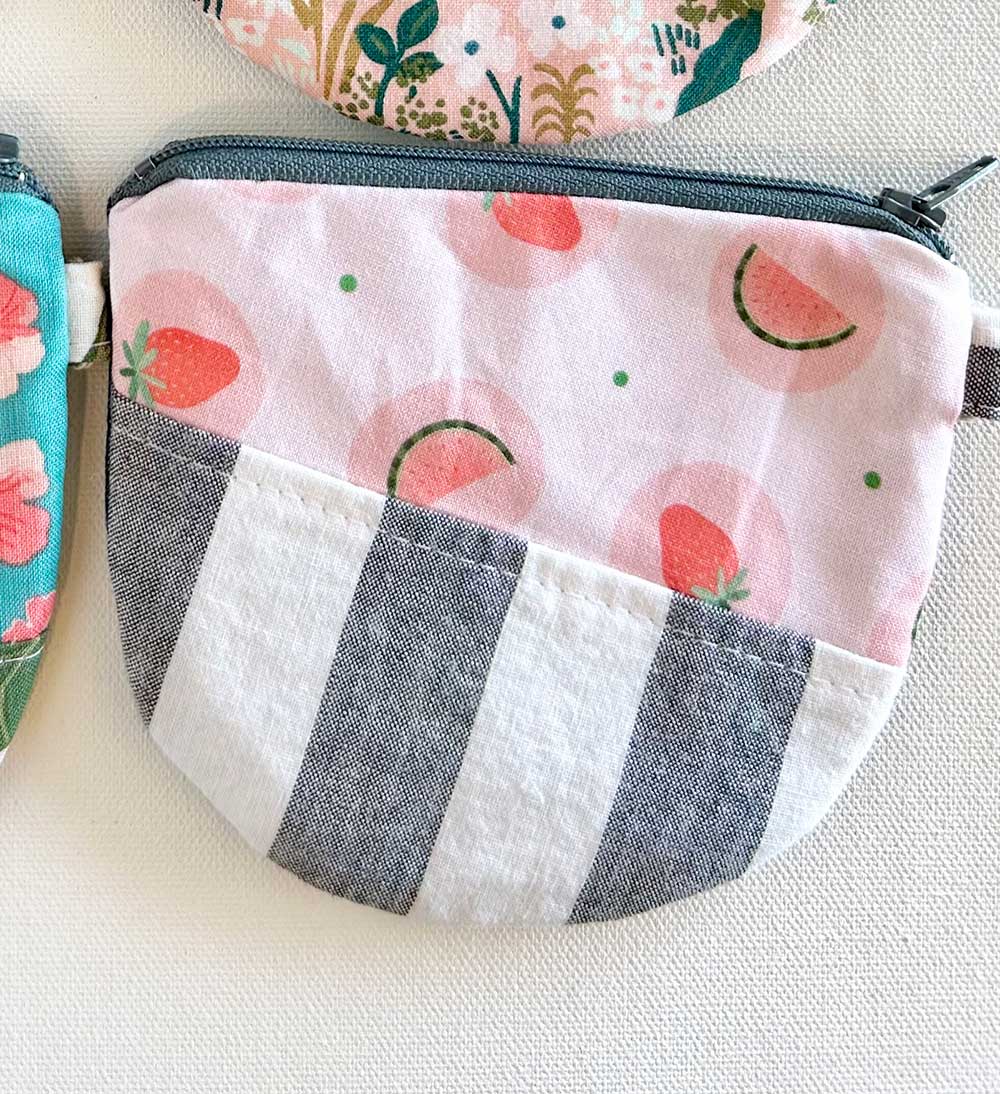 edeenut - Wholesale Coin Purse - Women's - Eco fabric scrap Mix. ROUND ZIPPER BAG Coin Purse Wallet11