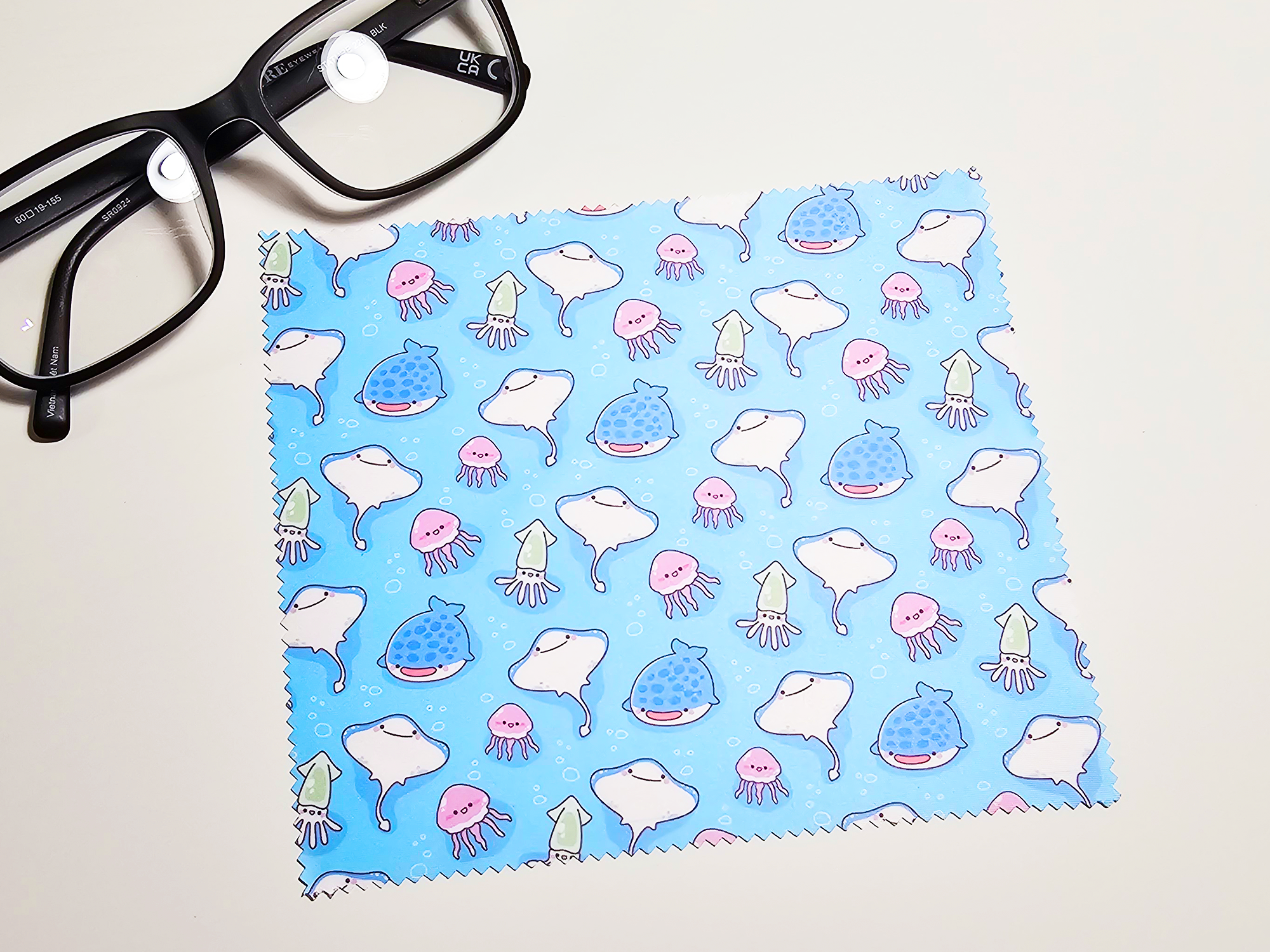 FunUsual Suspects - Wholesale Cleaning Cloth - Beach Day Screen Cleaning Cloth Set4