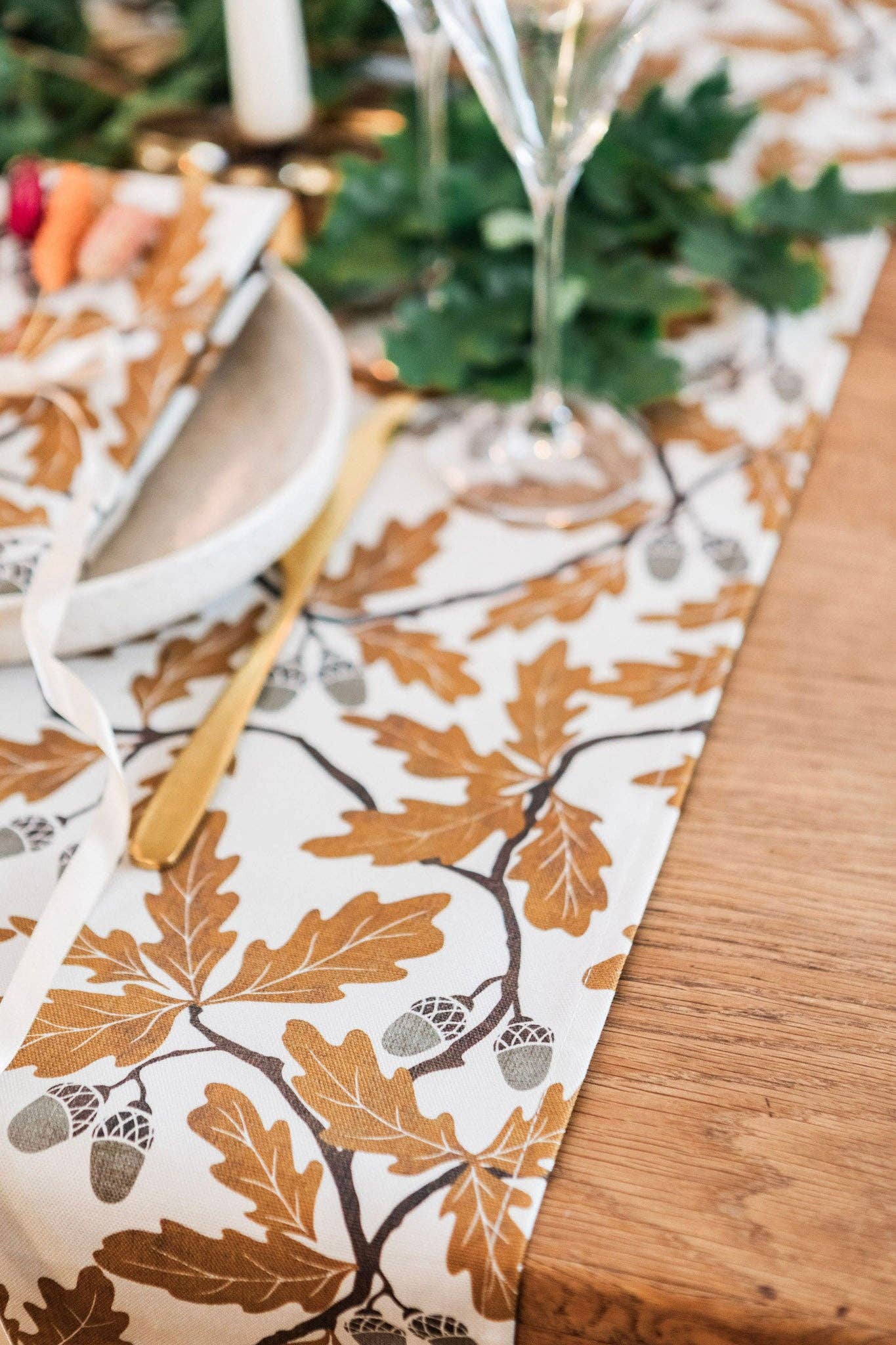 Pintail Candles | Avalon Home – wholesale Table runner – Golden Oak Table Runner1